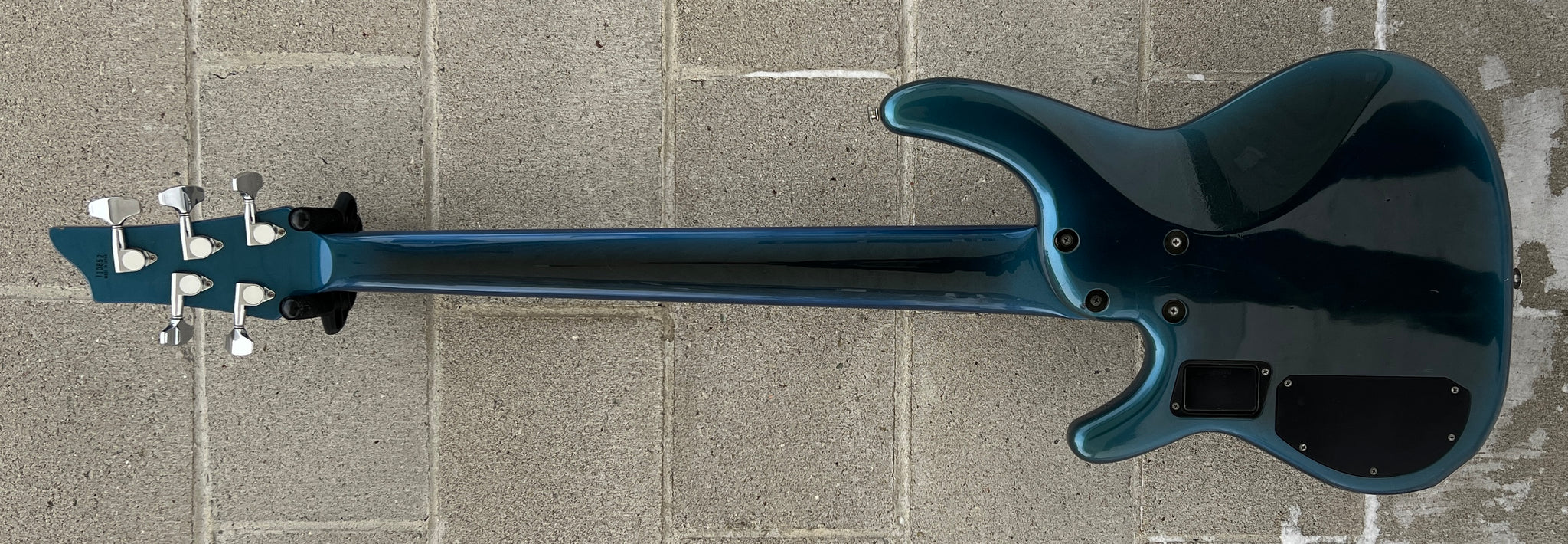 Heartfield DR-5 5 String Bass by Fender Made in Japan – Perth PC